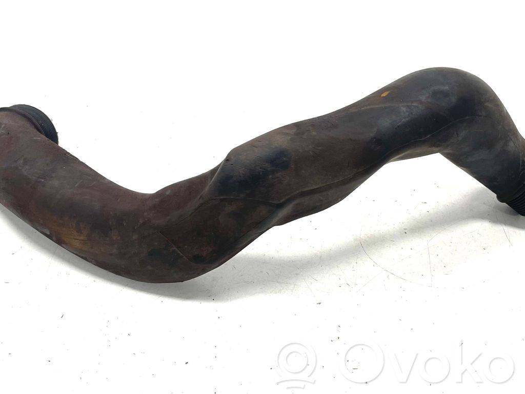 Engine coolant pipe/hose