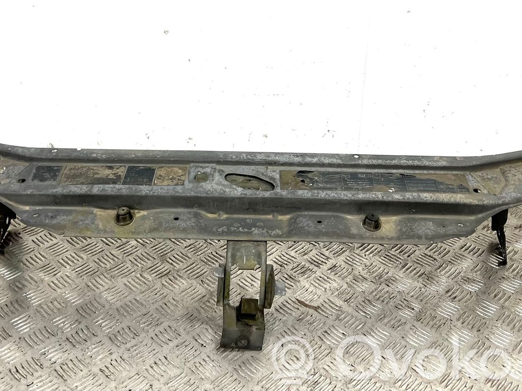 Renault Laguna II Viršutinė dalis radiatorių panelės (televizoriaus) 