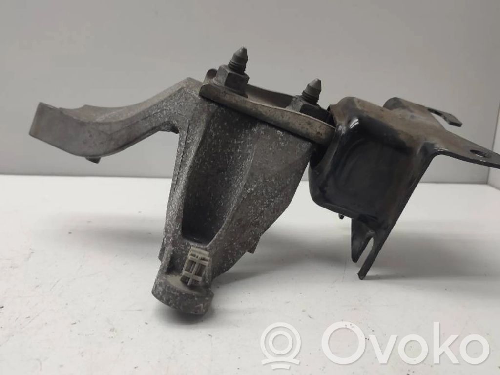 Dacia Sandero Gearbox mount 