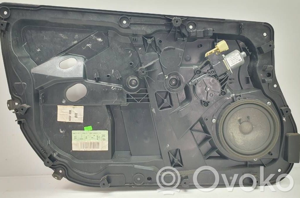 Ford Fiesta Elektryczny podnośnik szyby drzwi przednich 