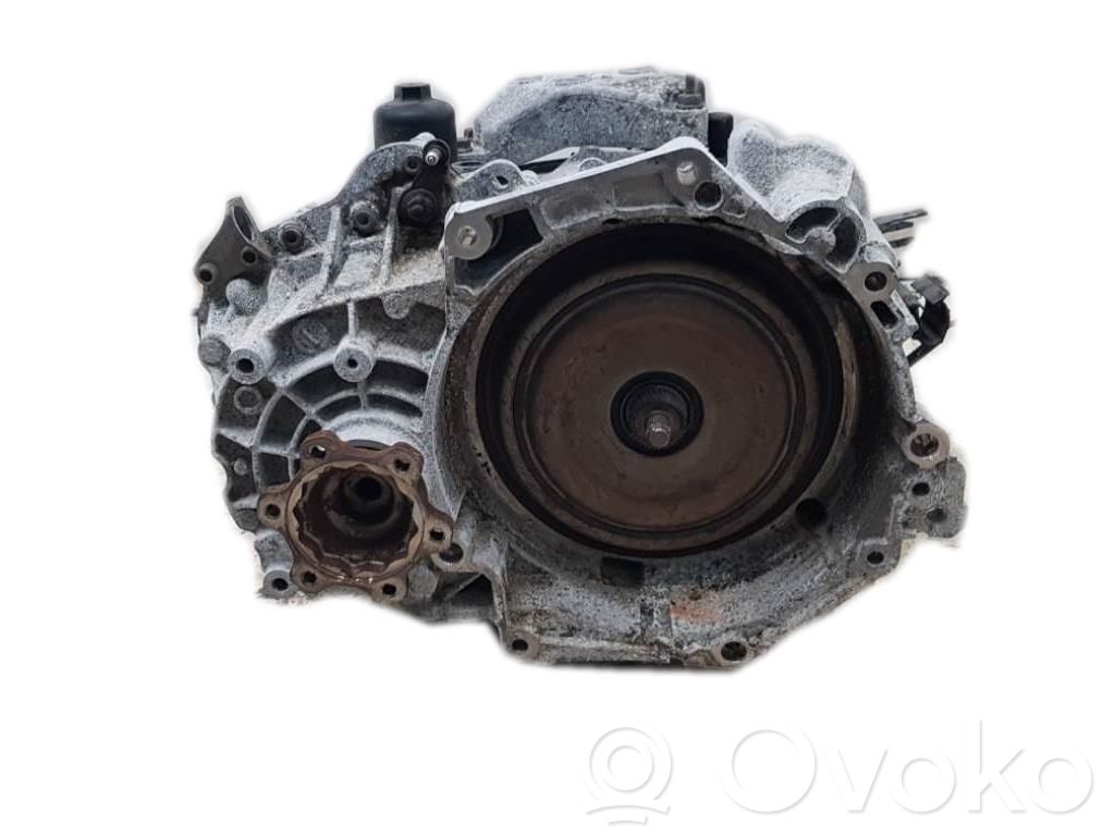 Volkswagen PASSAT B7 Caja de cambios manual de 5 velocidades 