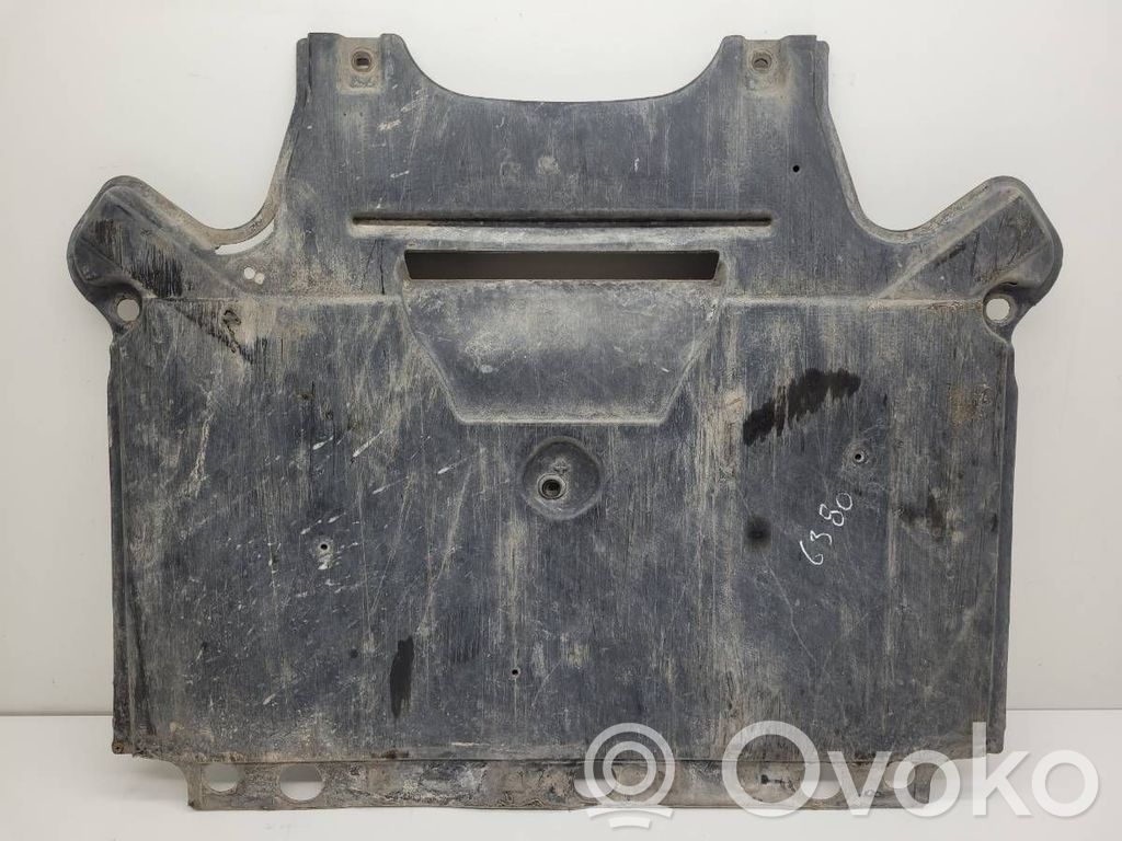 Audi A5 8T 8F Cache de protection inférieur de pare-chocs avant 