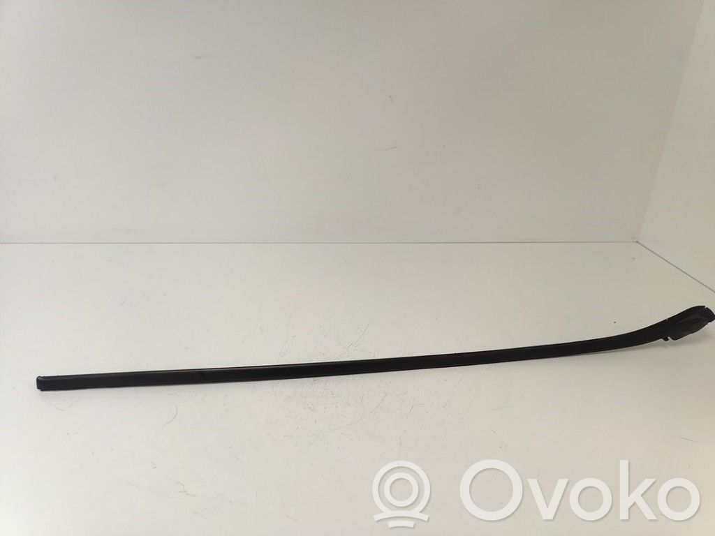 Opel Astra K Windshield trim 