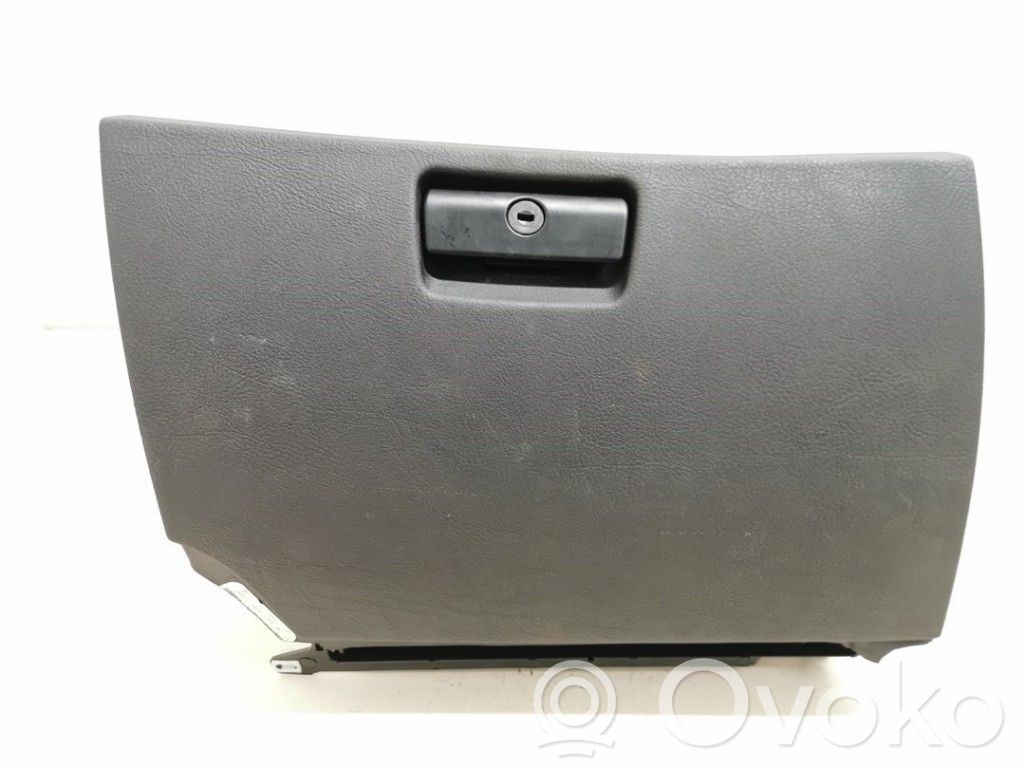 BMW X5 E53 Glove box 