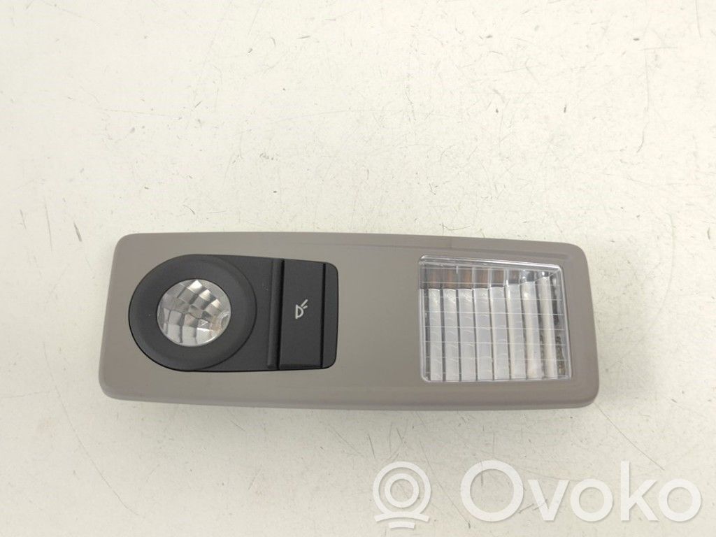 BMW 5 F10 F11 Lampka podsufitki tylna 