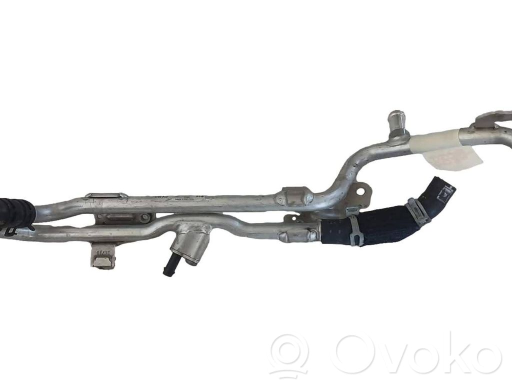 Volkswagen Touareg III Engine coolant pipe/hose 