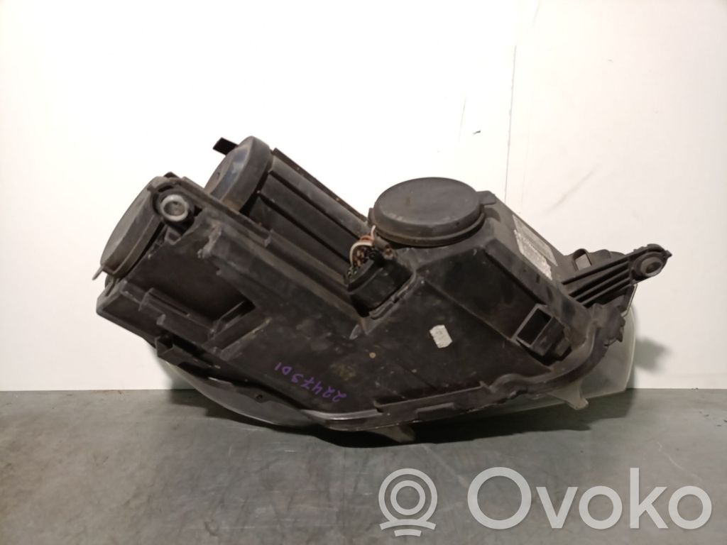 Volkswagen Scirocco Headlight part 