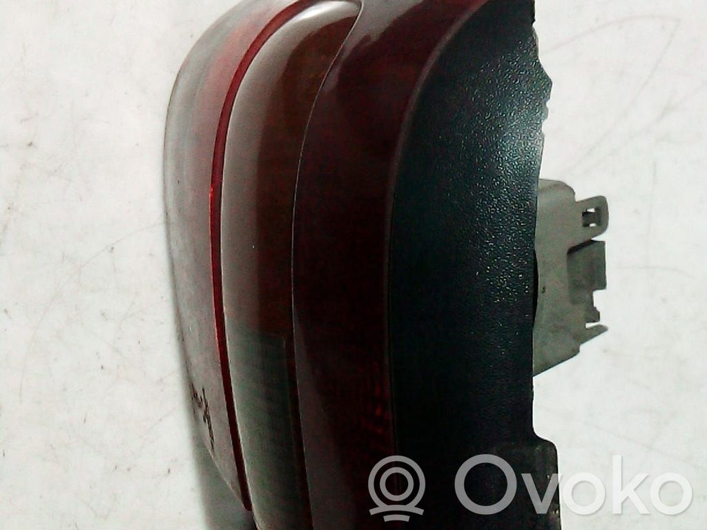 Opel Vectra A Parte del faro posteriore 
