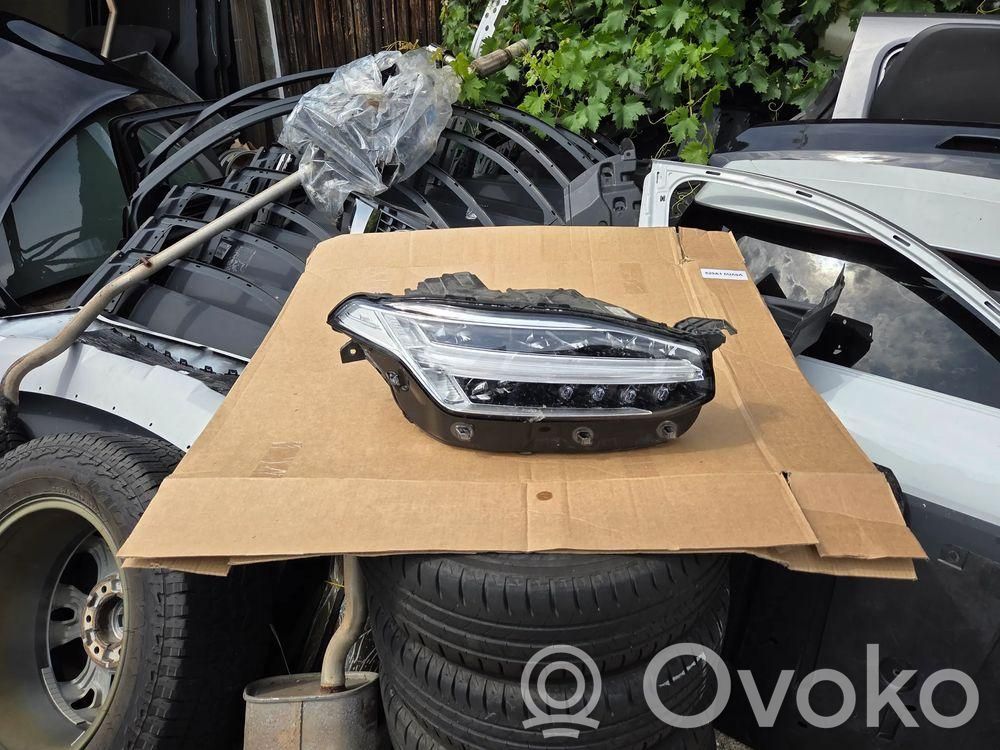 Volvo XC90 Scheinwerfer 