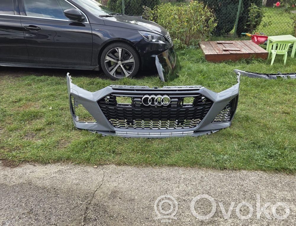 Audi RS6 C8 Parachoques delantero 