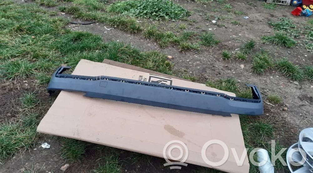 Audi Q3 F3 Moldura inferior del parachoques trasero 