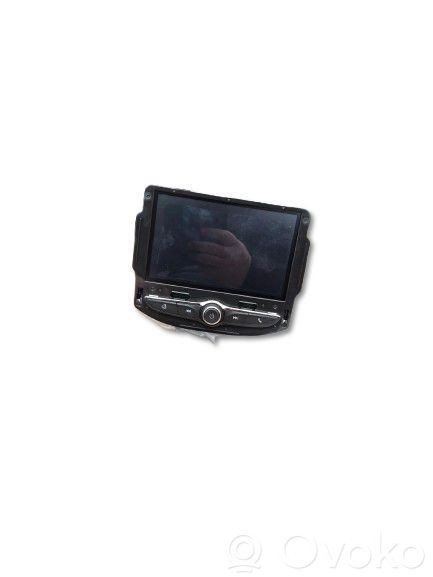 Opel Adam Panel / Radioodtwarzacz CD/DVD/GPS 