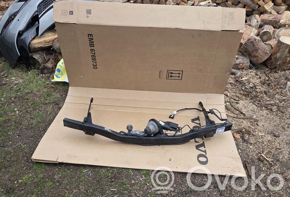 Volkswagen Tiguan Hak holowniczy 