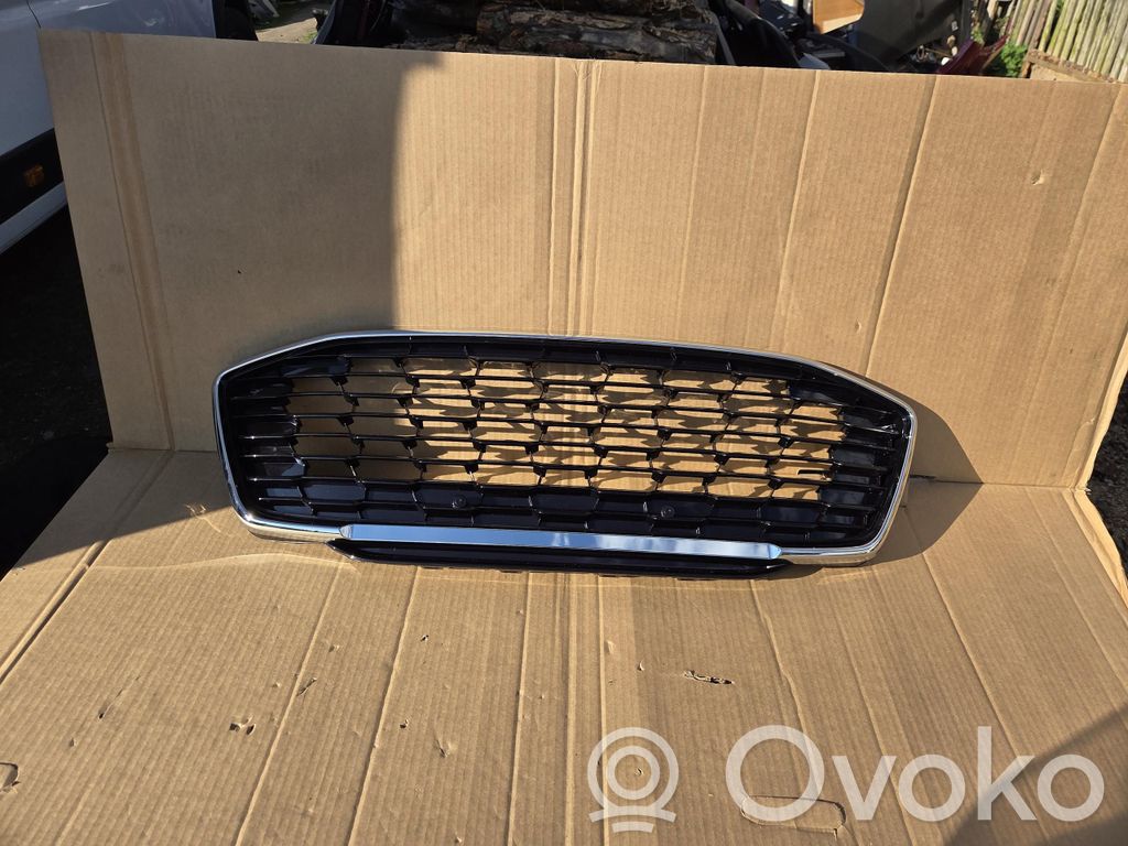 Ford Puma Front bumper upper radiator grill 