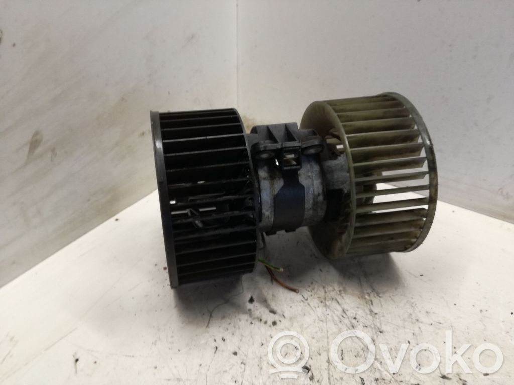 BMW 5 E39 Mazā radiatora ventilators 