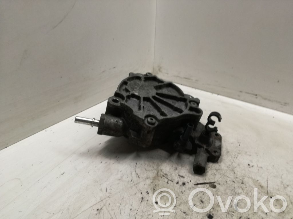 Land Rover Freelander 2 - LR2 Vacuum pump 