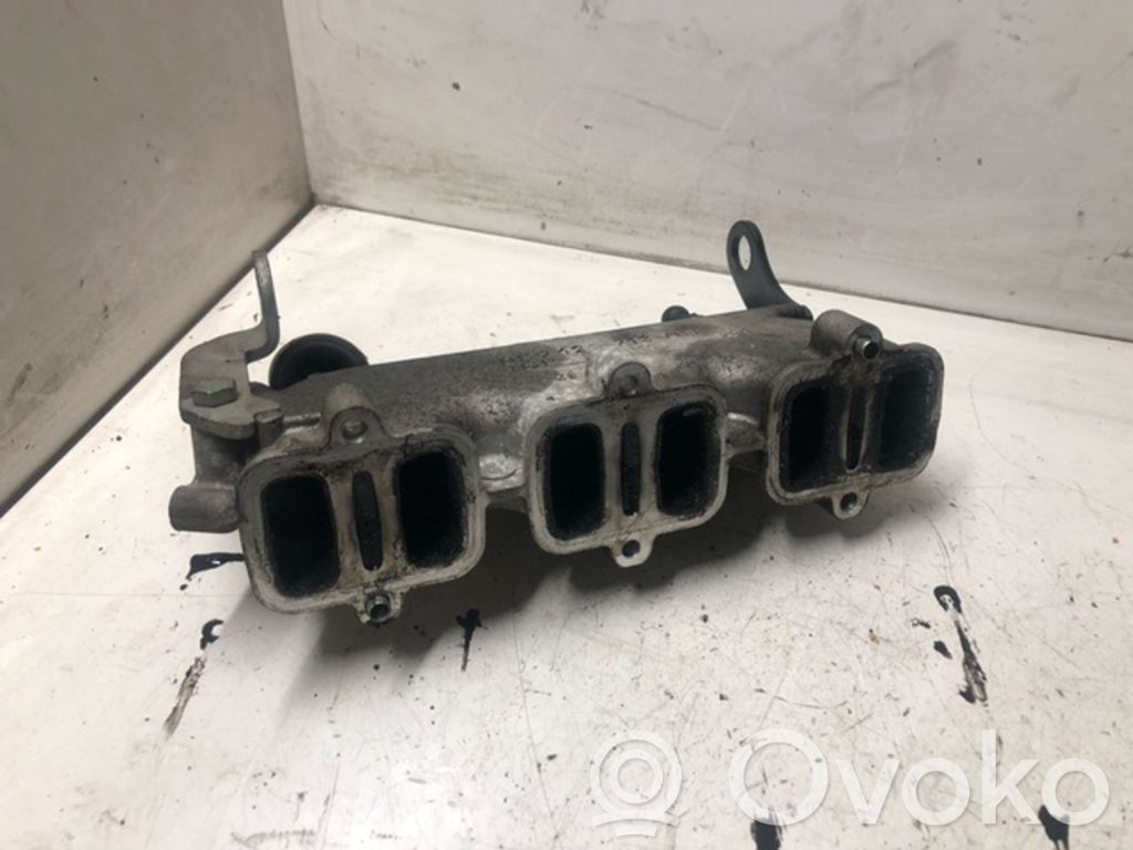 Audi A6 S6 C5 4B Intake manifold 