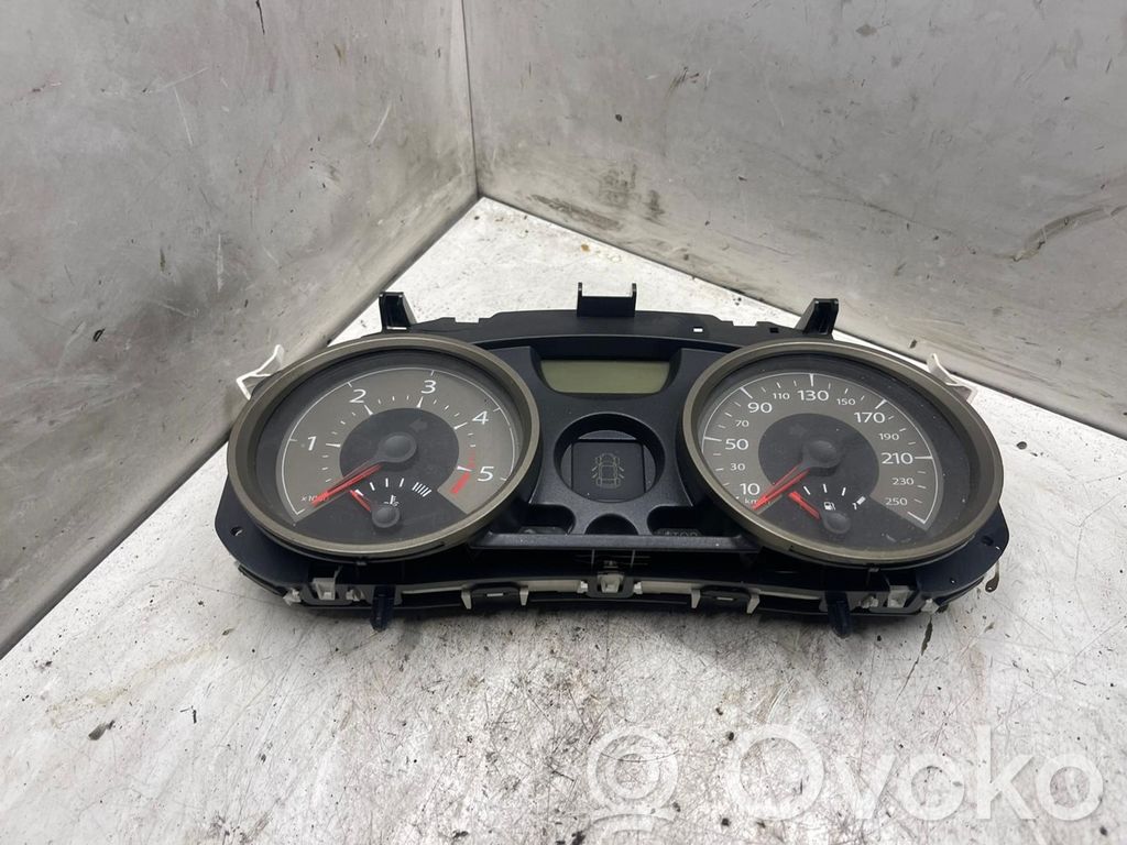 Renault Megane II Speedometer (instrument cluster) 