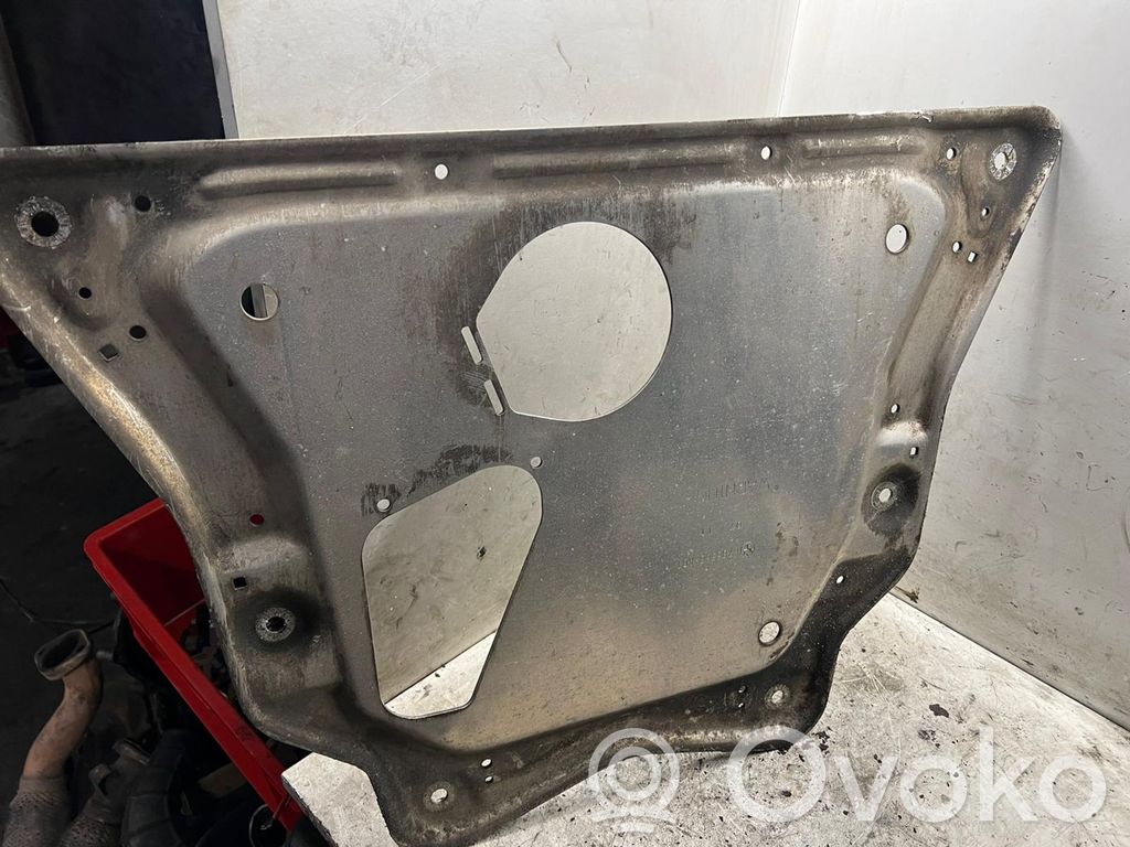BMW X5 E70 Engine splash shield/under tray 
