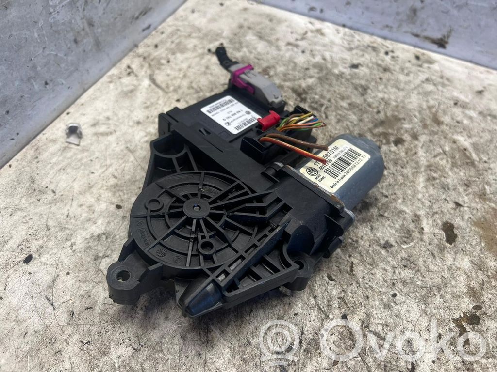 Volkswagen Touran I Silnik regulatora szyby drzwi przednich 