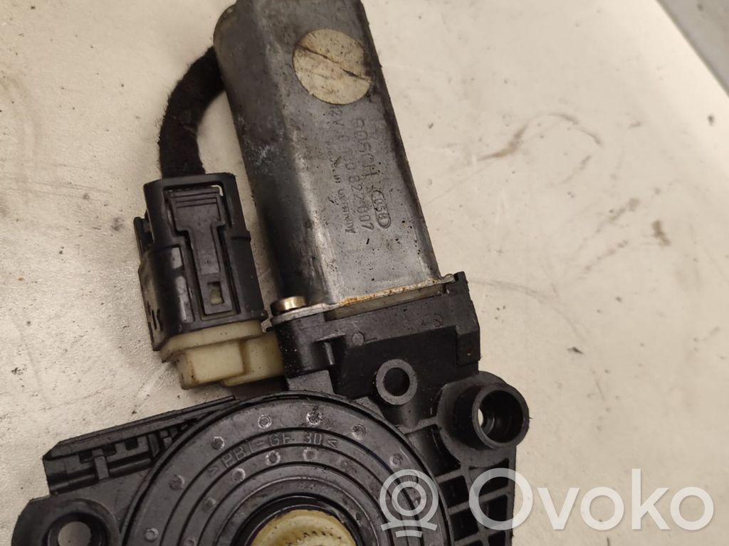 Mercedes-Benz C W203 Fensterhebermotor Tür hinten 
