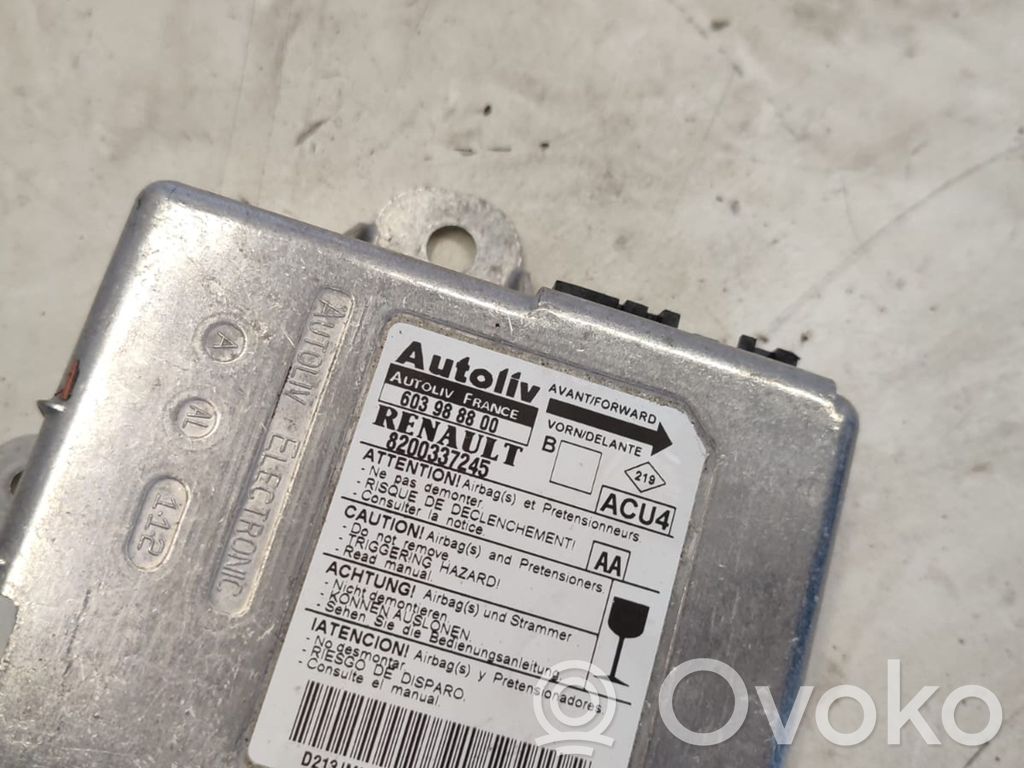 Renault Megane II Airbag control unit/module 