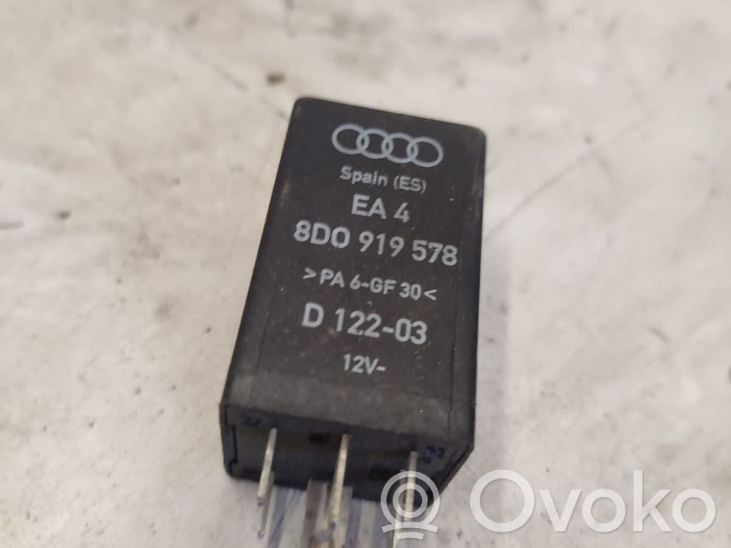 Audi A4 S4 B5 8D Otros relés 