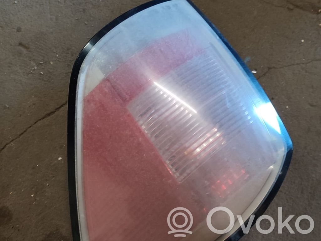 Lampa tylna   24451840