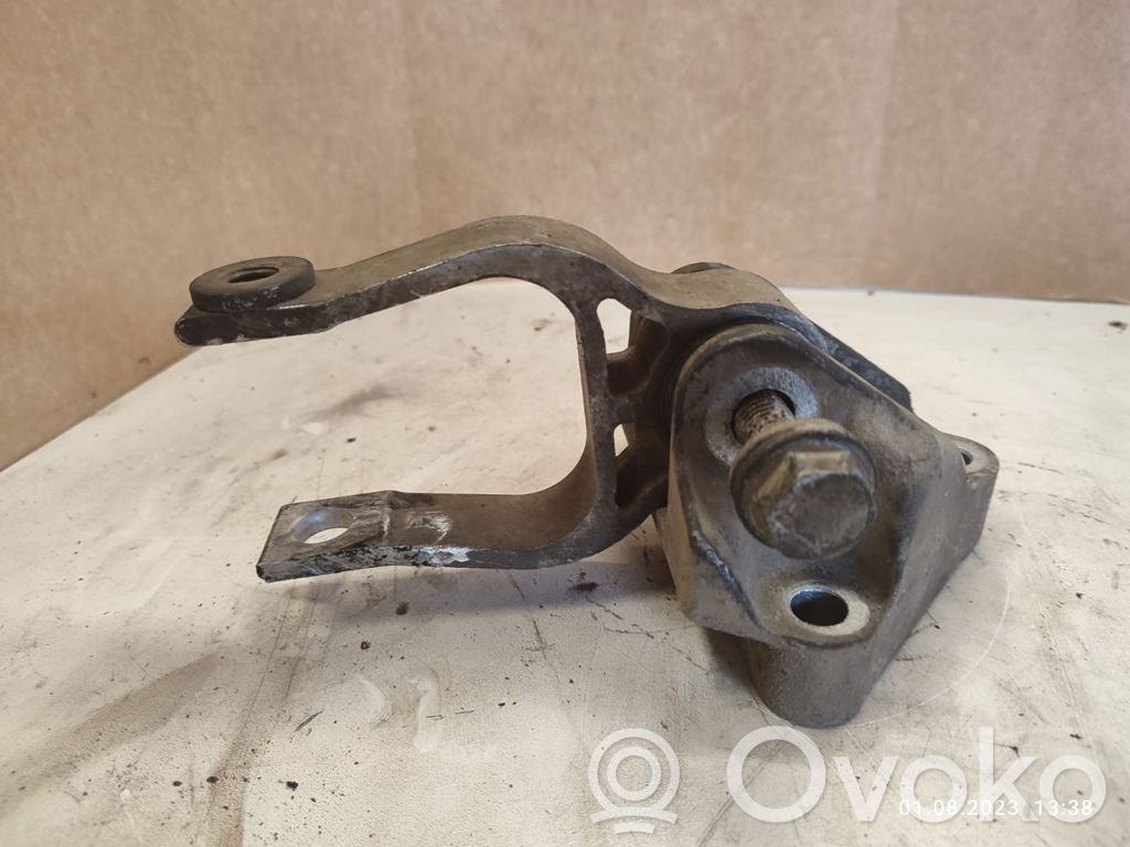 Renault Laguna III Gearbox mounting bracket 