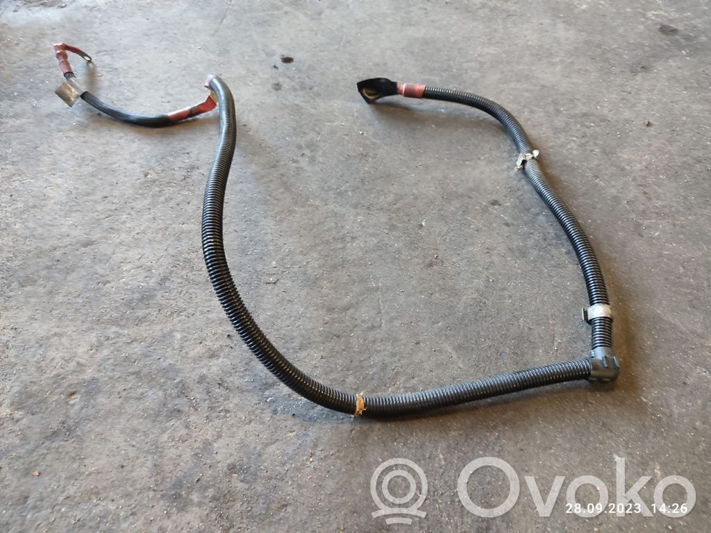Plusa vads (akumulatora)   583307