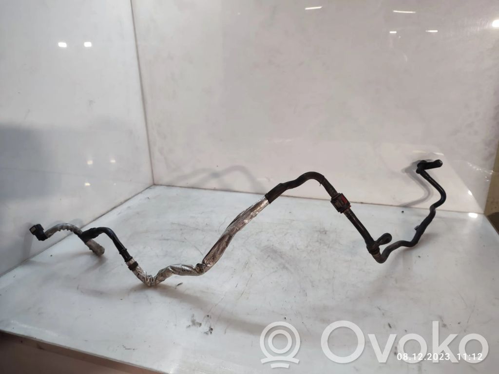Volkswagen Touareg II Caurulīte (-es) / šļūtene (-es) 