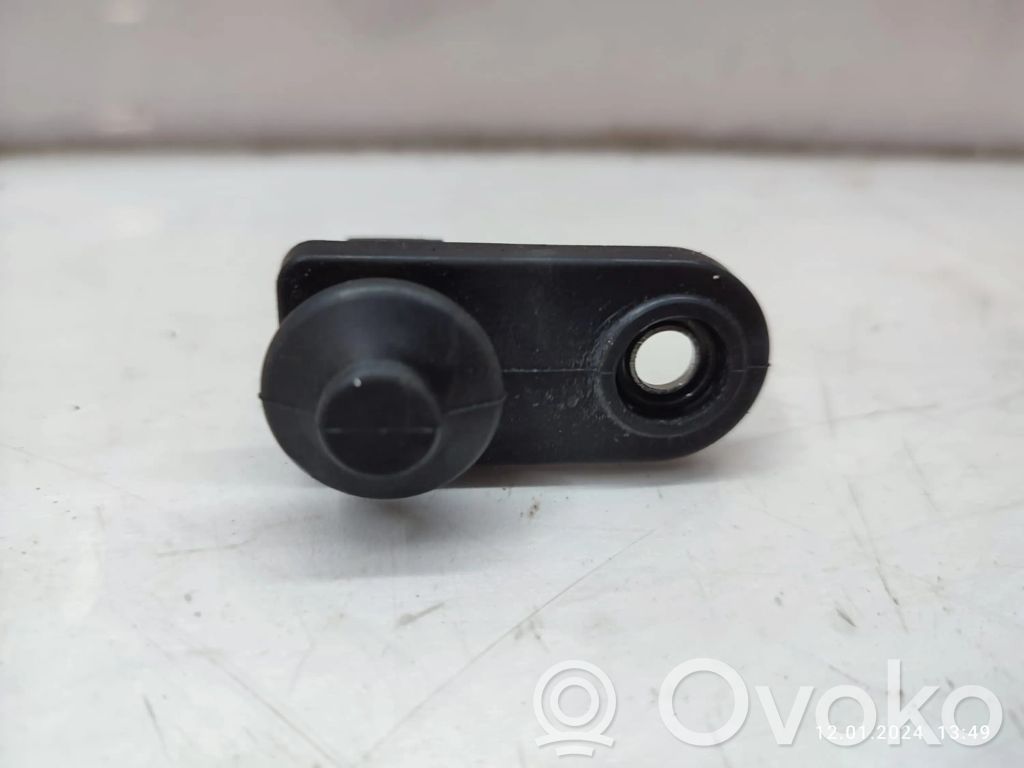KIA Sportage Front door sensor 