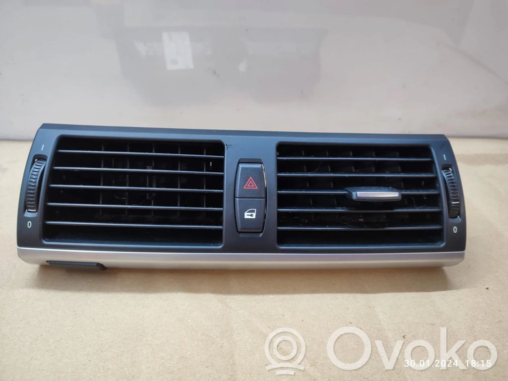 BMW X5 E70 Centrinės oro grotelės 