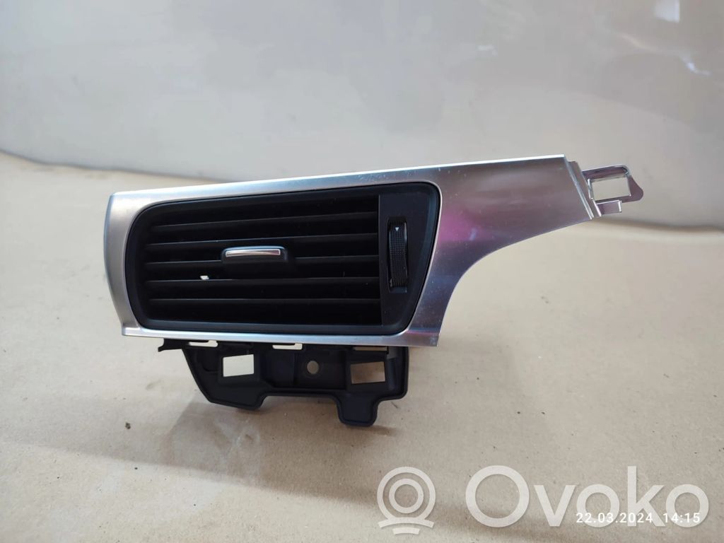 Audi A6 S6 C7 4G Grilă ventilație/ramă laterală bord 
