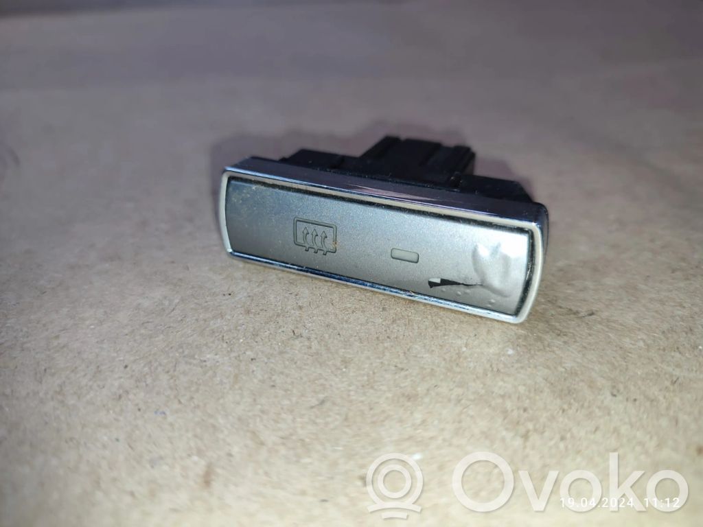 Ford Mondeo MK IV Logu elektriskās apsildes slēdzis 