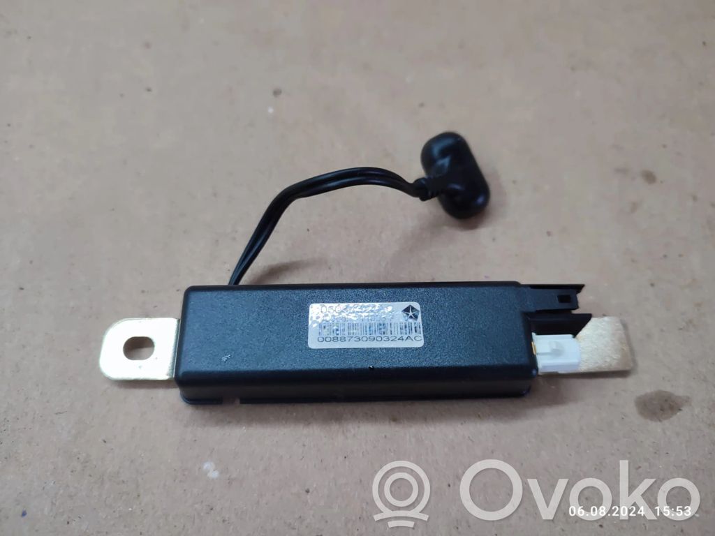 Chrysler Grand Voyager V Wzmacniacz anteny 