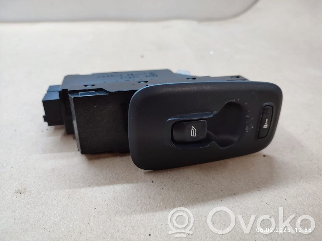 Volvo XC90 Electric window control switch 