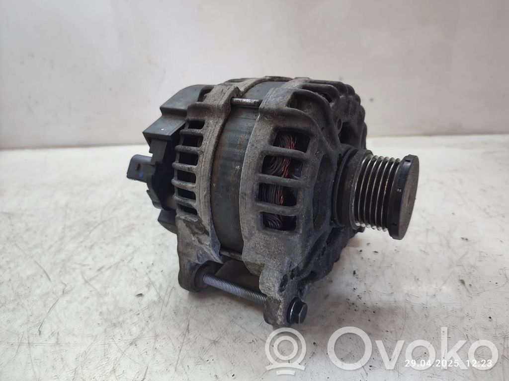 Audi A4 S4 B8 8K Ģenerators 