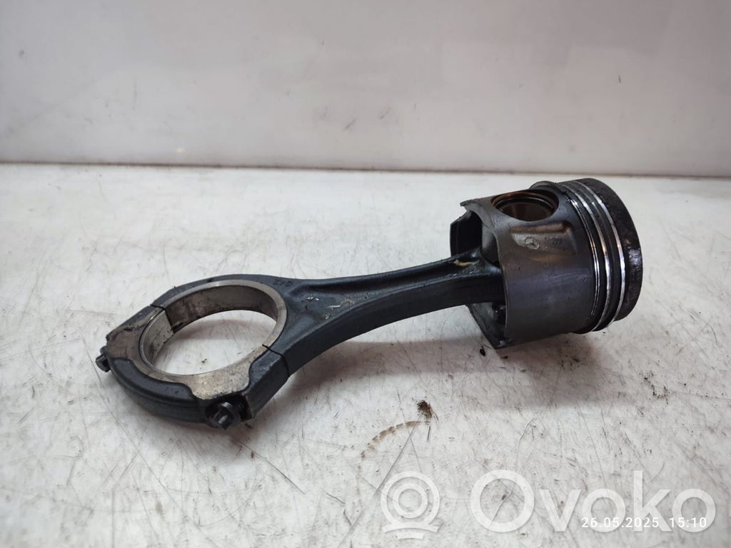 Piston with connecting rod