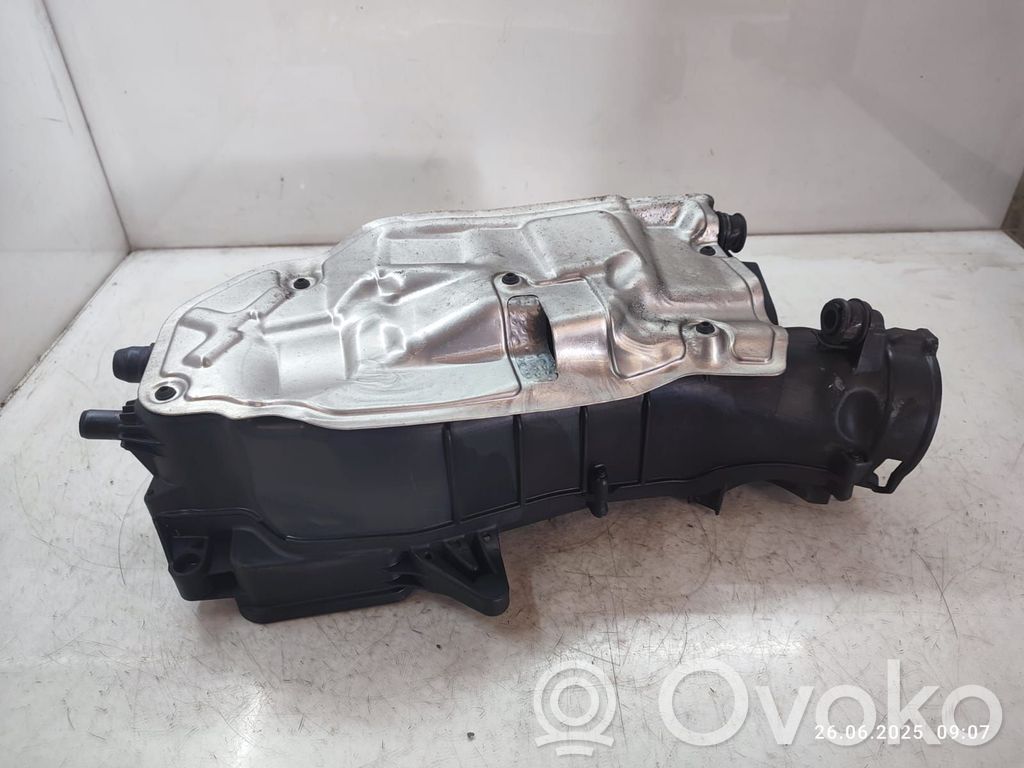 Infiniti Q50 Obudowa filtra powietrza 