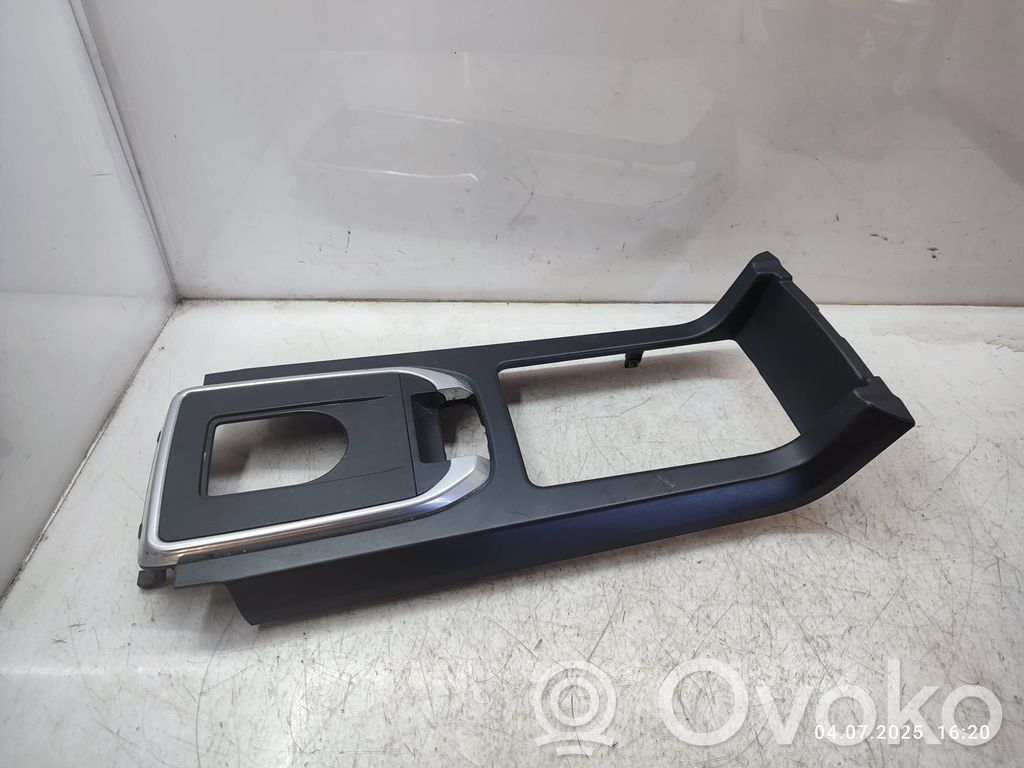 Land Rover Discovery Sport Ramka drążka zmiany biegów 