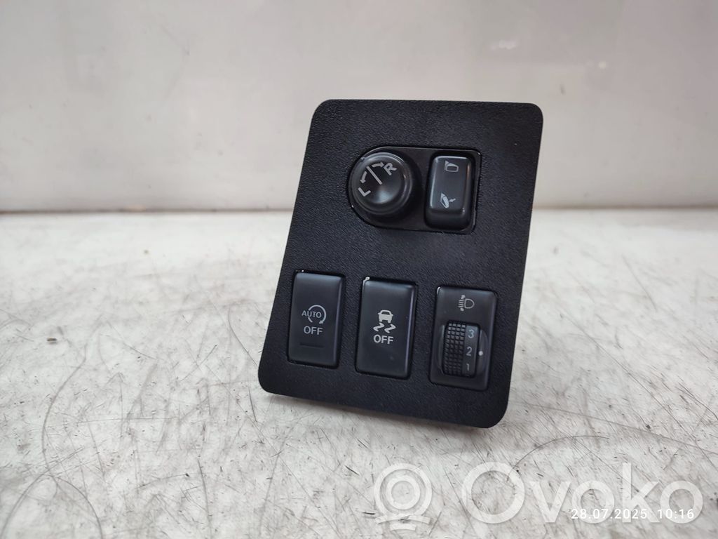 Nissan Qashqai+2 Otros interruptores/perillas/selectores 