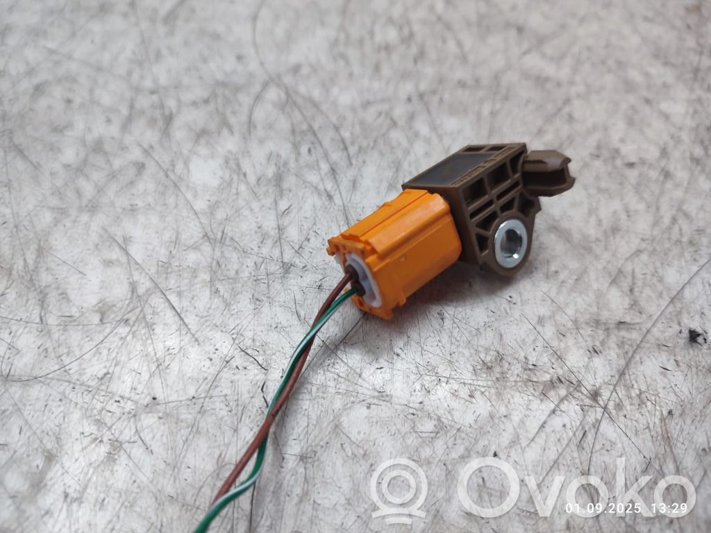Mazda CX-5 Airbagsensor Crashsensor Drucksensor 