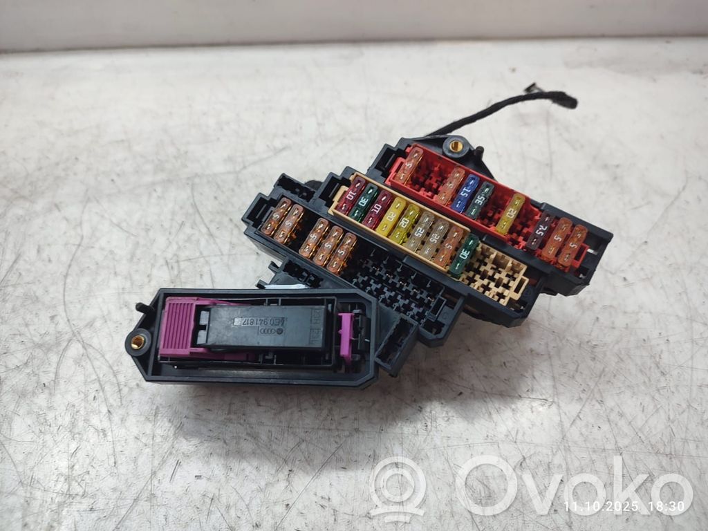 Audi Q7 4L Módulo de fusible 