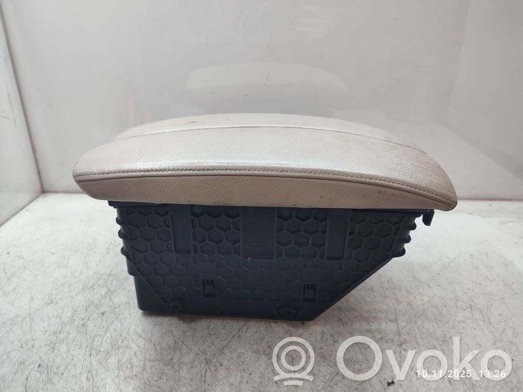 BMW X6 E71 Armrest 