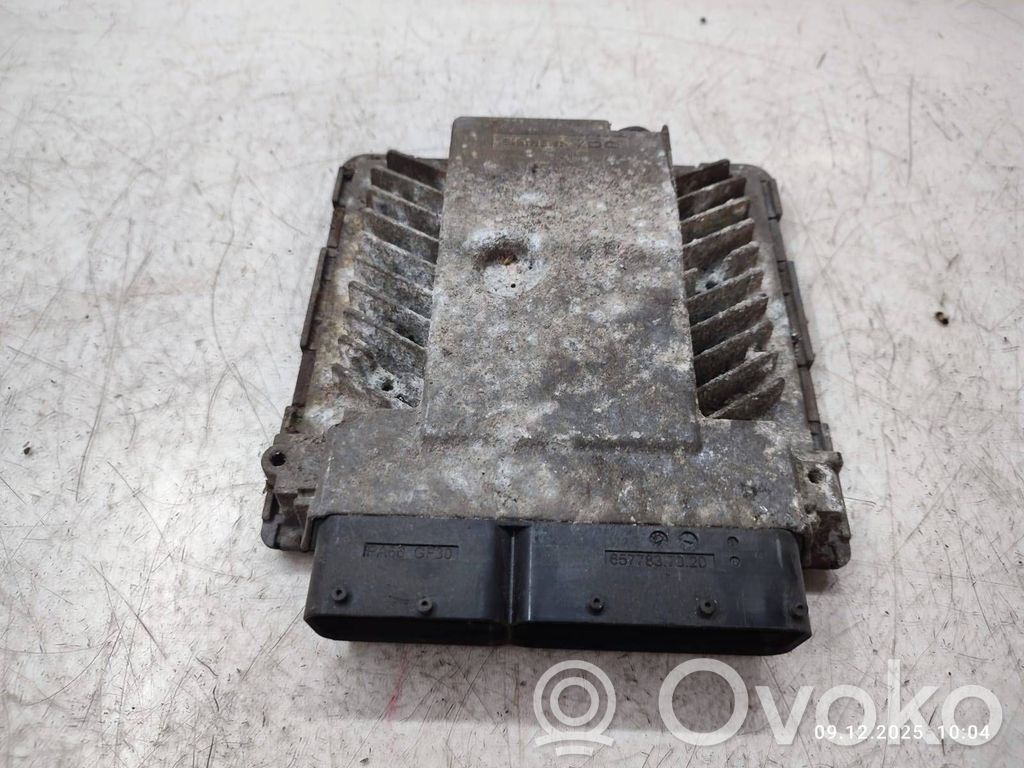 Volkswagen PASSAT B6 Engine control unit/module 