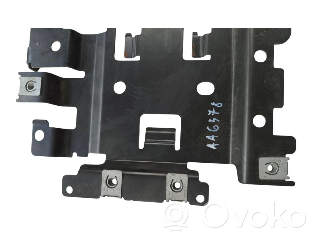 Jeep Grand Cherokee Engine control unit holder 