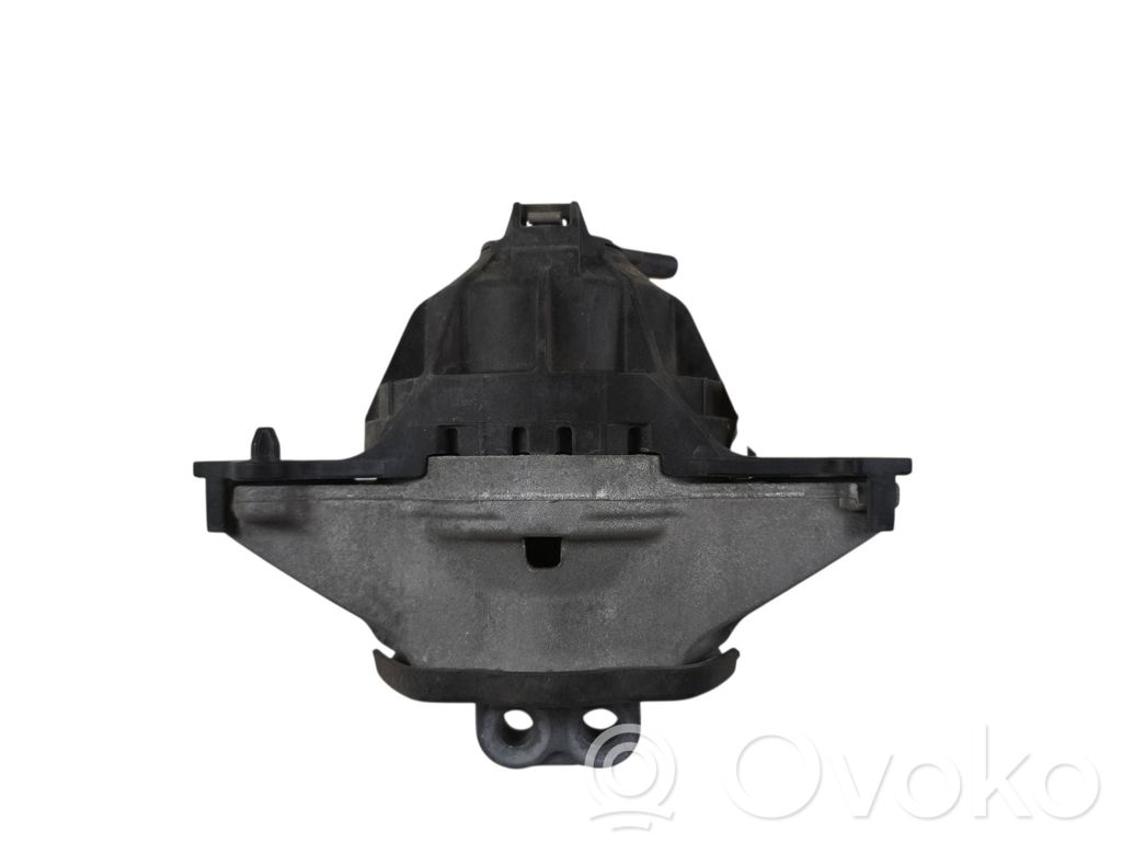 Jeep Grand Cherokee WL Engine mount bracket 