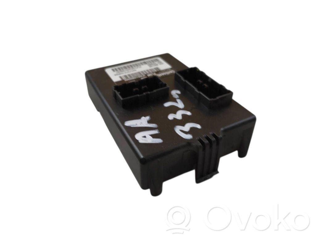 Jeep Grand Cherokee Tailgate/trunk control unit/module 