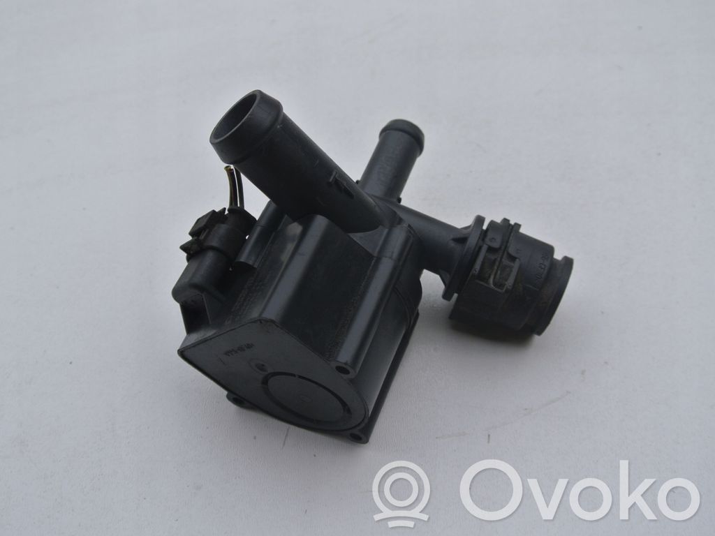 BMW 1 F20 F21 Pompa cyrkulacji / obiegu wody 